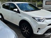 używany Toyota RAV4 Hybrid 