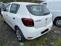 Używany Dacia Sandero 90 KM (66 kW) 2016 Biały Hatchback