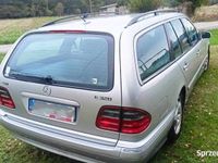 używany Mercedes 320 