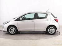 Używany Toyota Yaris 99 KM (72 kW) 2016 Srebrny Hatchback