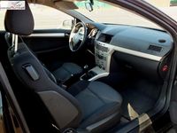 używany Opel Astra 1.4dm 90KM 2008r. 94 000km