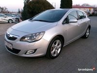 Używany Opel Astra 110 KM (80 kW) 2010 Srebrny Hatchback