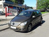 używany Mercedes 200 B 2dm 140KM 2009r. 213 600km