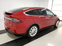 używany Tesla Model X 0dm 259KM 2021r. 77 700km