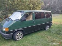 używany VW Caravelle VolkswagenMultivan 2,4D, 9-osób,stolik