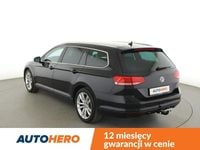 używany VW Passat DSG R-Line interior pack klima auto navi grzane fotele czujniki parkow