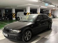Używany BMW 325 2004 Czarny Sedan/Limuzyna