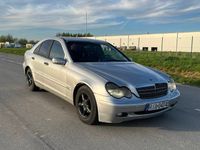 używany Mercedes C220 W2032001r