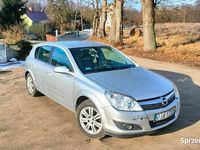 Używany Opel Astra 90 KM (66 kW) 2007 Srebrny Hatchback