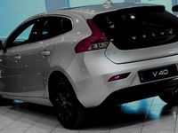 Używany Volvo V40 Ocean Race 190 KM (139 kW) 2015 Srebrny Sedan/Limuzyna