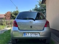 Używany Toyota Yaris 87 KM (63 kW) 2007 Szary Hatchback