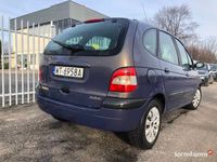 używany Renault Scénic 2.0 Benzyna 2000r.