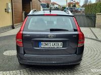 Używany Kia Ceed 90 KM (66 kW) 2010 Szary (metalik) Hatchback