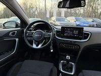 Używany Kia Ceed 100 KM (73 kW) 2022 Czarny Hatchback