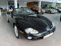 używany Jaguar XK 4.2dm 416KM 2002r. 110 712km