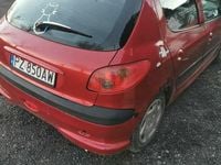 Używany Peugeot 206 2003 Czerwony Hatchback