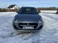 Używany Suzuki Swift 83 KM (61 kW) 2021 Srebrny Hatchback