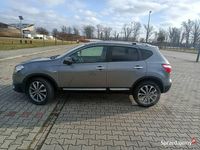 używany Nissan Qashqai Tekna Premium dach panorama 2.0 dCi kamera cofania nawigacja