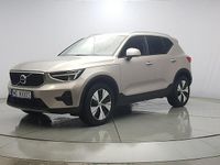 Używany Volvo XC40 Core 163 KM (119 kW) 2022 Złoty SUV