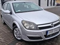 Używany Opel Astra 2004 Srebrny Hatchback