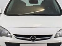 Używany Opel Astra 110 KM (80 kW) 2013 Biały Hatchback