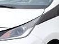 Używany Toyota Aygo 68 KM (50 kW) 2014 Biały Hatchback