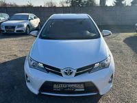 używany Toyota Auris Hybrid 1.8dm 99KM 2015r. 153 800km