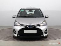 Używany Toyota Yaris Hybrid 2015 Srebrny Hatchback