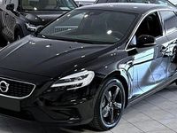 Używany Volvo V40 R-Design 150 KM (110 kW) 2020 Czarny Sedan/Limuzyna