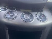 używany Toyota RAV4 RAV 4 III 2.0 l USZKODZONY