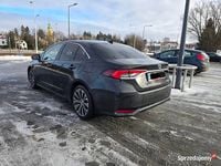 Używany Toyota Corolla Comfort 122 KM (89 kW) 2019 Czarny Sedan/Limuzyna