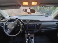 Używany Toyota Auris 2018 Biały Hatchback