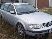 Używany VW Passat 2001 Srebrny Kombi