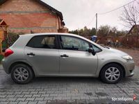 używany Toyota Auris po konserwacji podwozia