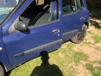 Używany Renault Clio II 2003 Niebieski Sedan/Limuzyna