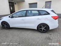 Używany Kia Ceed 90 KM (66 kW) 2013 Biały Hatchback