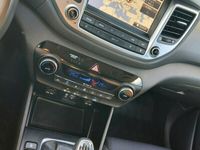 używany Hyundai Tucson kamera navi benzyna oryginał III (2015-2020)