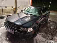 Używany Volvo V40 1998 Czarny Kombi