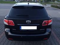 Używany Toyota Avensis T2 2011 Czarny Kombi