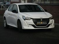 używany Peugeot 208 1.2dm 75KM 2023r. 12 000km