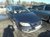 Używany Volvo XC70 300 KM (220 kW) 2013 Niebieski ciemny SUV