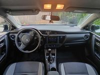 Używany Toyota Auris 2018 Biały Hatchback