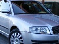 Używany Skoda Superb 130 KM (95 kW) 2003 Srebrny Sedan/Limuzyna