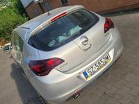 używany Opel Astra 2011