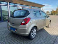 używany Opel Corsa 5 drzwi, mocny silnik, niezawodna benzyna, klimatyzacja, Aux, Isofix