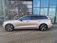 Używany Volvo V60 197 KM (144 kW) 2025 Szary Kombi