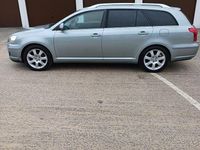Używany Toyota Avensis 126 KM (92 kW) 2007 Szary Kombi