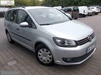 używany VW Touran 1.6dm 105KM 2010r. 165 000km