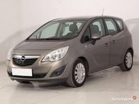 używany Opel Meriva B , Klimatronic, Tempomat, Parktronic, Podgrzewane siedzienia