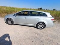 Używany Toyota Avensis 147 KM (108 kW) 2011 Srebrny Sedan/Limuzyna